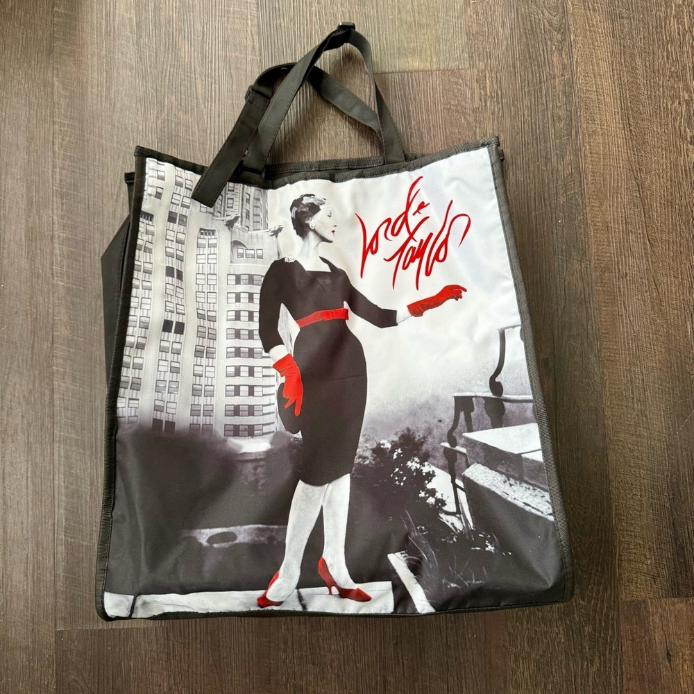 Vintage Elegant Black and Red Graphic Large Versatile Tote Travel Bag